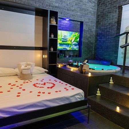 Lungomare Suite & Spa Неаполь Экстерьер фото