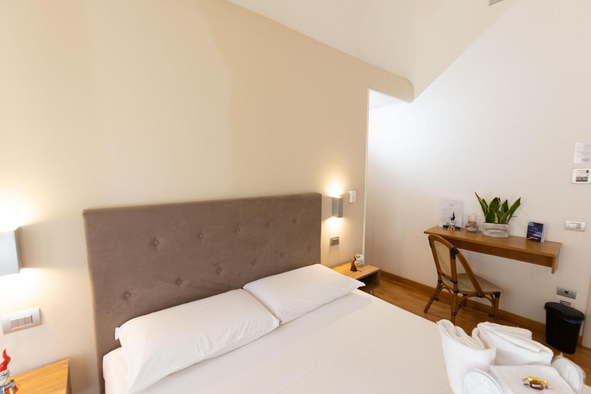 Lungomare Suite & Spa Неаполь Экстерьер фото